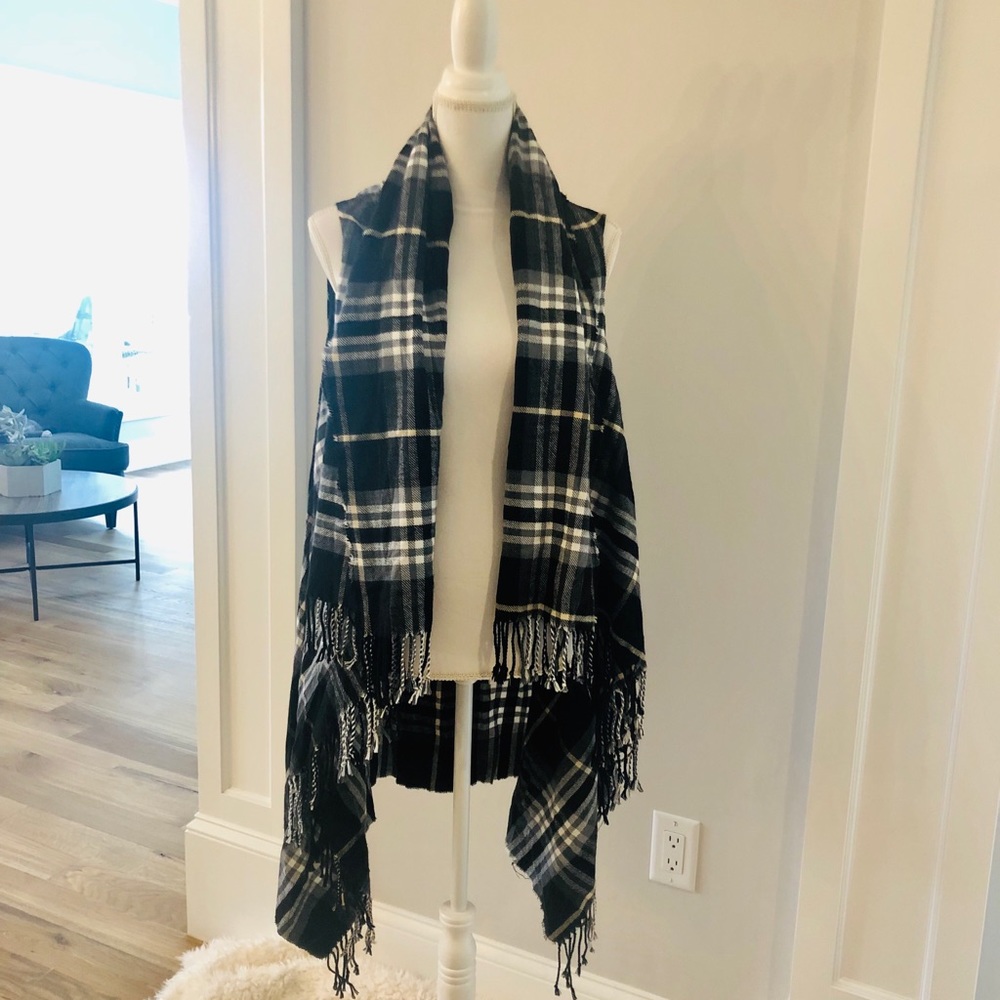 Plaid fringe flannel vest